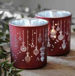 Ljuslykta Christmas Ornaments, från Majas lyktor säljs till förmån för Barncancerfonden