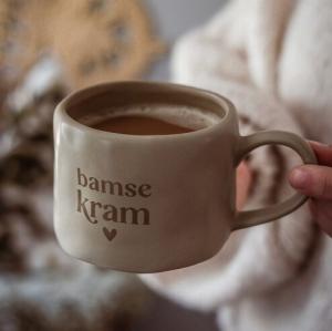 Mugg Bamsekram fr&aring;n Majas lyktor s&auml;ljs till f&ouml;rm&aring;n f&ouml;r Barncancerfonden