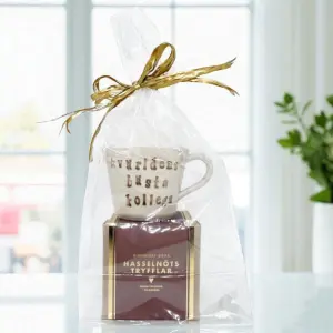 Presentset Kollega, mugg & hasselnötstryfflar
