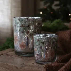 Ljuslykta Christmas Ornaments, från Majas lyktor säljs till förmån för Barncancerfonden