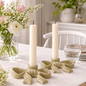 Ljusstake Fenja Rosett, sage - Mitt & Ditt 