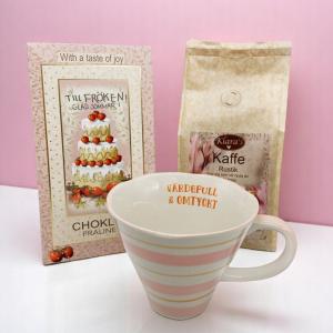 Presentset Värdefull Fröken (Mugg Värdefull, kaffe och praliner)