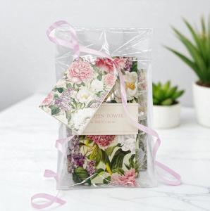 Presentset Pioner & Rosor, i cellofan - Sköna Ting