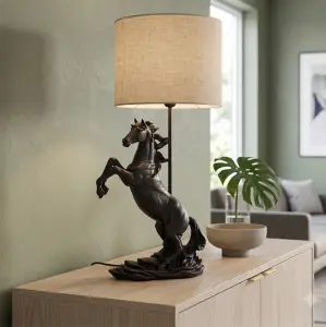 Lampfot Stegrande H&auml;st