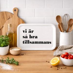 Bricka Vi &auml;r s&aring; bra tillsammans, 27x20cm