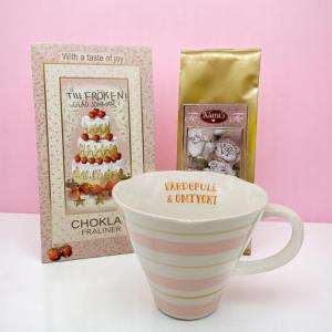 Presentset Värdefull Fröken (Mugg Värdefull, te och praliner)