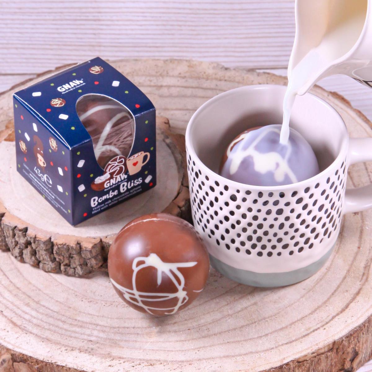 Gnaw Hot Choc Bomb (Mjölkchoklad) - varm choklad