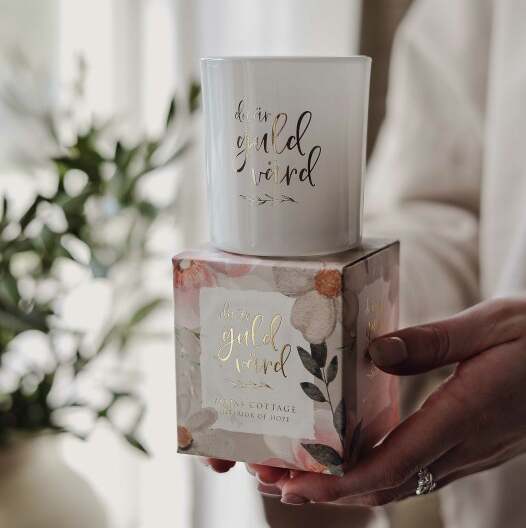 Ljuslykta Guld Värd, från Majas lyktor säljs till förmån för Barncancerfonden