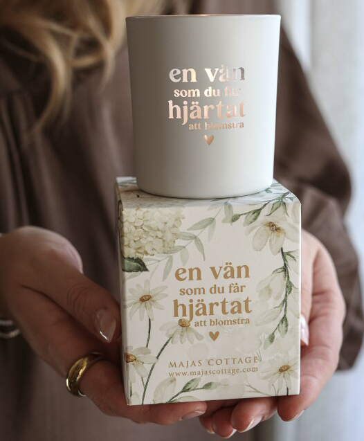 Ljuslykta En vän som du, från Majas lyktor säljs till förmån för Barncancerfonden