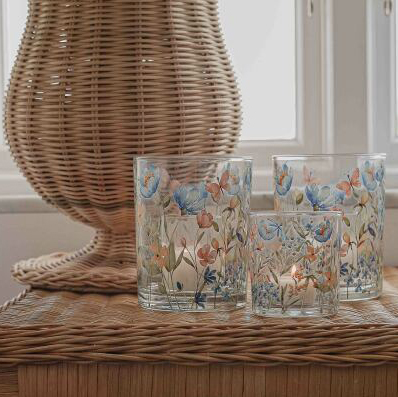 Ljuslykta Bloom, från Majas lyktor säljs till förmån för Barncancerfonden