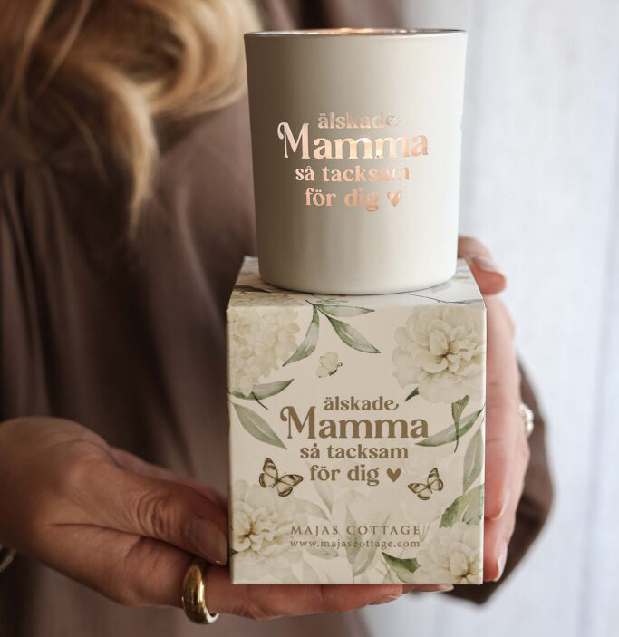 Ljuslykta Älskade Mamma, från Majas lyktor säljs till förmån för Barncancerfonden