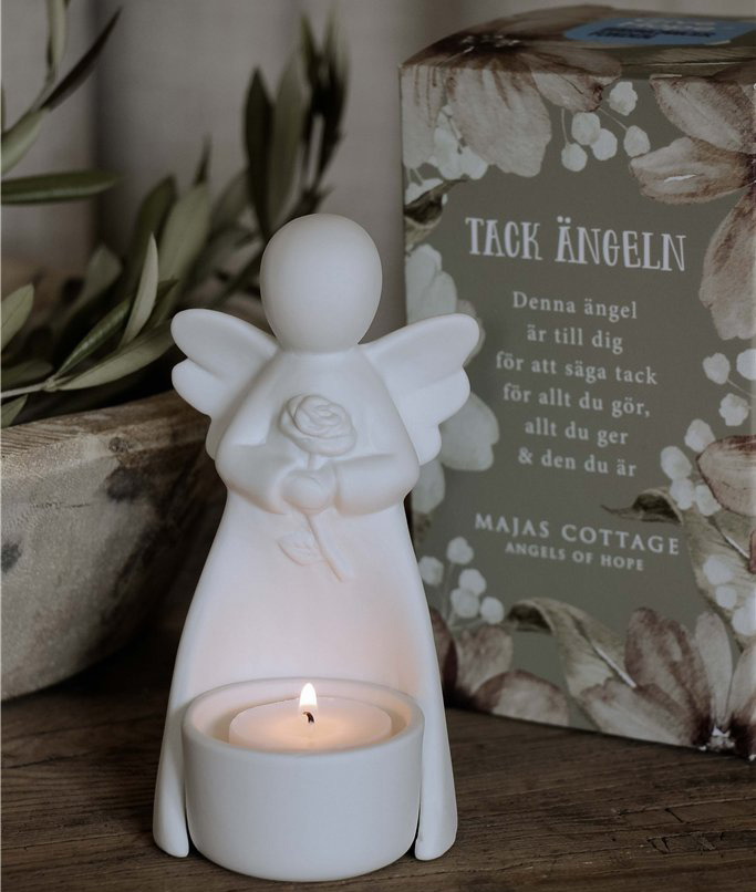 Ljuslykta Ängel Tack, i gåvobox från Majas lyktor säljs till förmån för Barncancerfonden