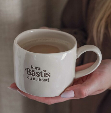 Mugg Kära Bästis, du är bäst från Majas lyktor säljs till förmån för Barncancerfonden