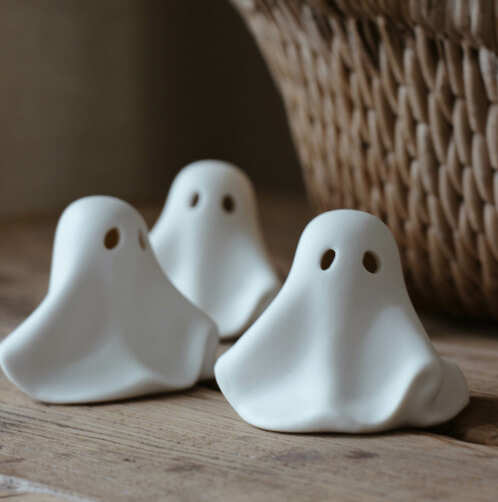 Ghost Spökdekoration, 8,5x7,5x6, från Majas lyktor säljs till förmån för Barncancerfonden