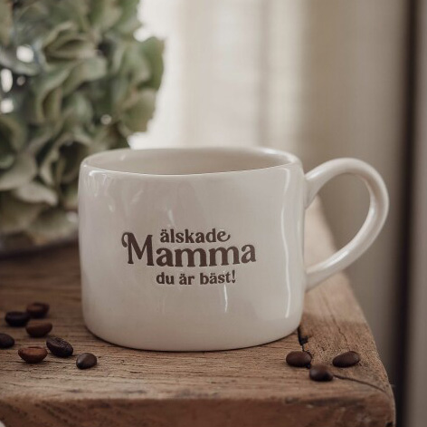Mugg Älskade Mamma från Majas lyktor säljs till förmån för Barncancerfonden