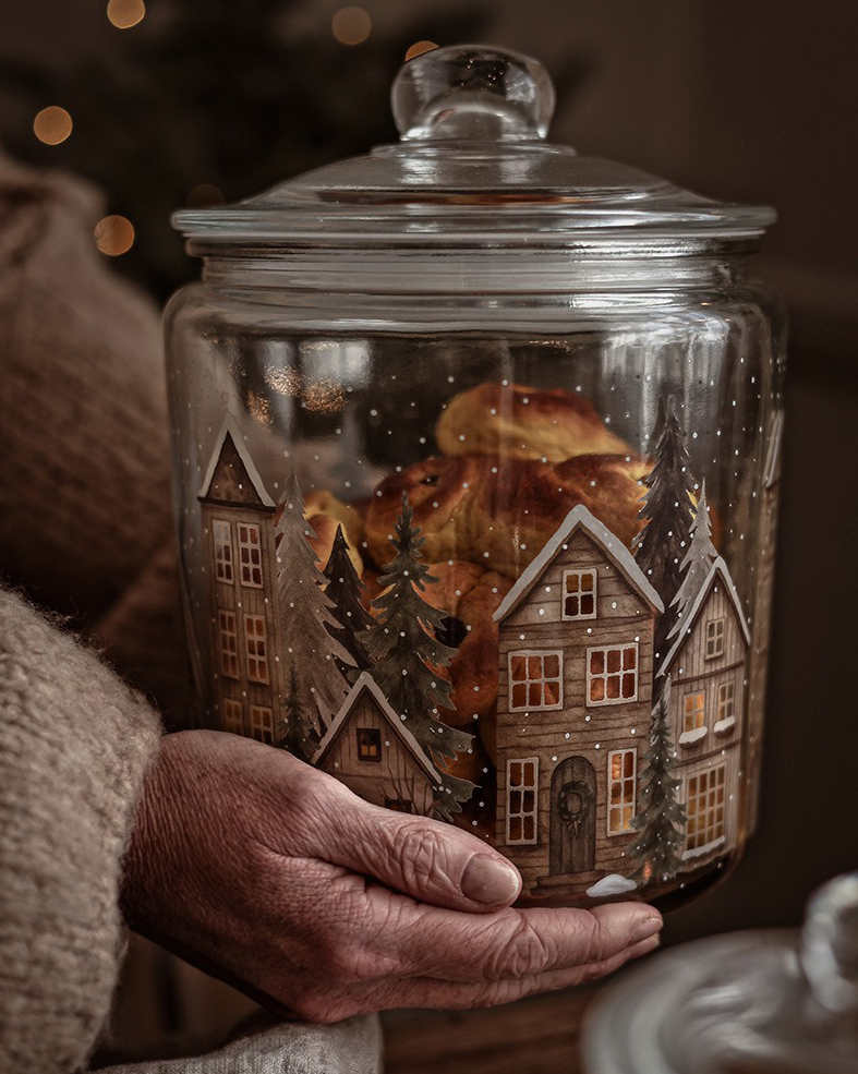 Glasburk Santas Cottage, Stor, från Majas lyktor säljs till förmån för Barncancerfonden