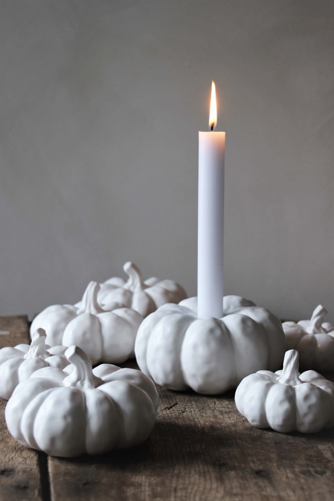 Ljusstake Pumpa (dekorationspumpa), från Majas lyktor säljs till förmån för Barncancerfonden