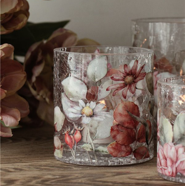 Ljuslykta Blossom, från Majas lyktor säljs till förmån för Barncancerfonden