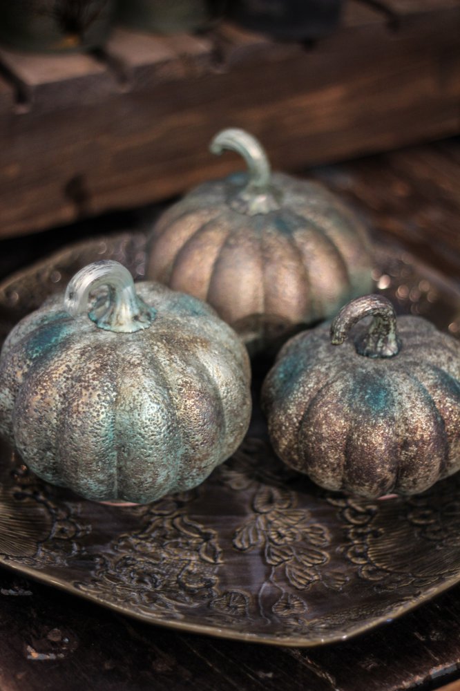 Rustic Pumpkin (dekorationspumpa), från Majas lyktor säljs till förmån för Barncancerfonden