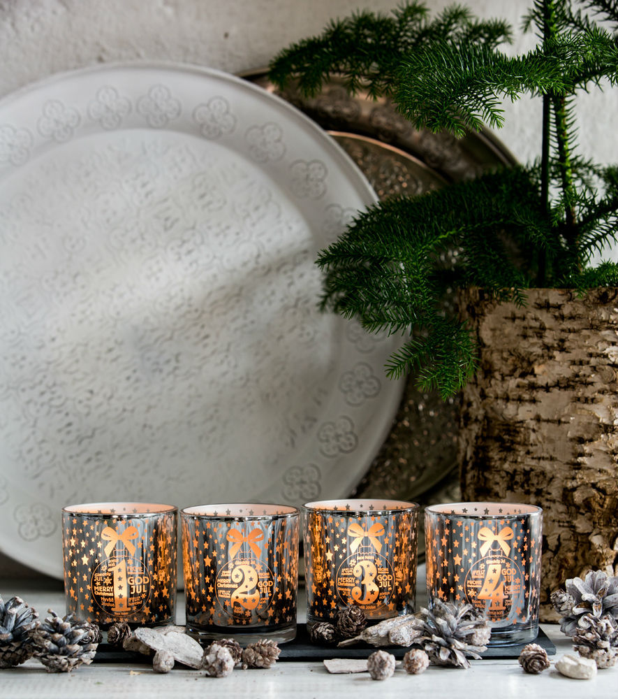 Ljuslyktor Advent (4-pack) från Majas lyktor säljs till förmån för Barncancerfonden