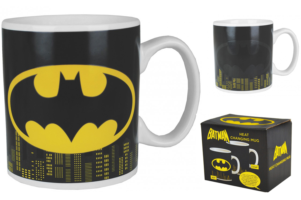 Mugg Batman (interaktiv), se hur batmanloggan trder fram nr du hller varm dryck i muggen