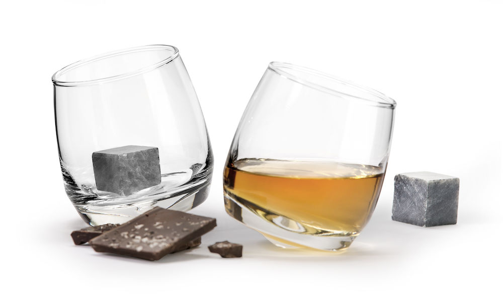 Gåvoset Whiskyglas + whiskystenar - Sagaform • Pryloteket