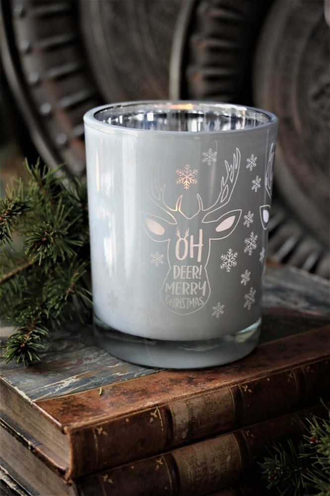 Ljuslykta Ohh Deer Merry Christmas från Majas lyktor säljs till förmån för Barncancerfonden