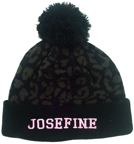Mössa beanie pom pom med broderat namn, Svart brun, Presenteriet.se