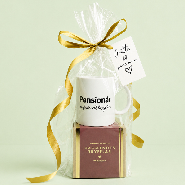 Presentset Pensionär (mugg, kort & hasselnötstryfflar)