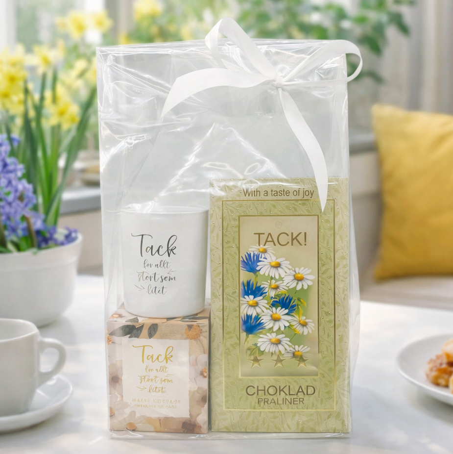 Presentset Tack i cellofan (Chokladpraliner & ljuslykta)