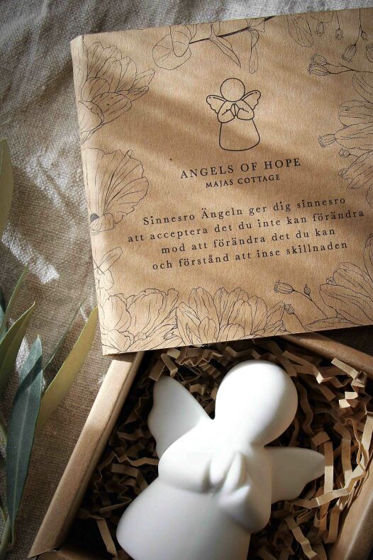 Sinnesro Ängel i gåvobox från Majas lyktor säljs till förmån för Barncancerfonden