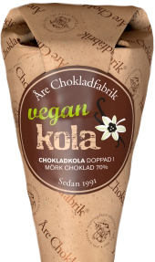 Vegankola doppad i mörk choklad, chokladpraliner från Åre Chokladfabrik